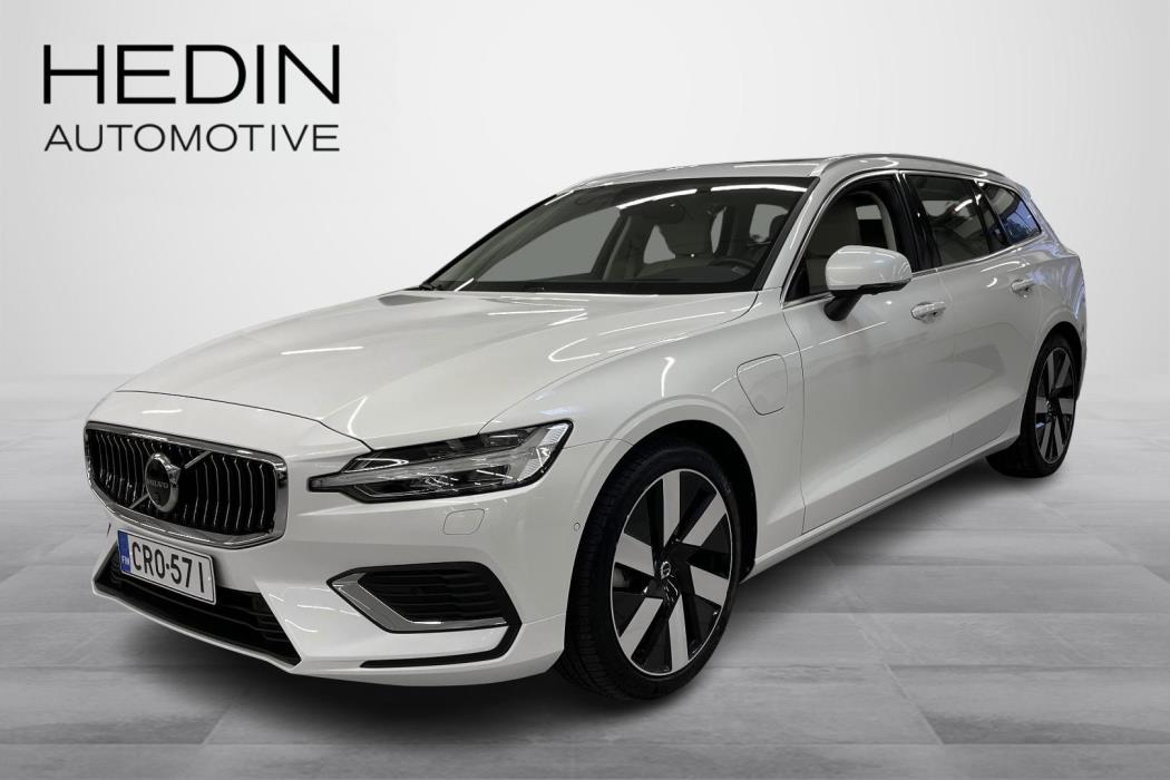 VOLVO V60 2023