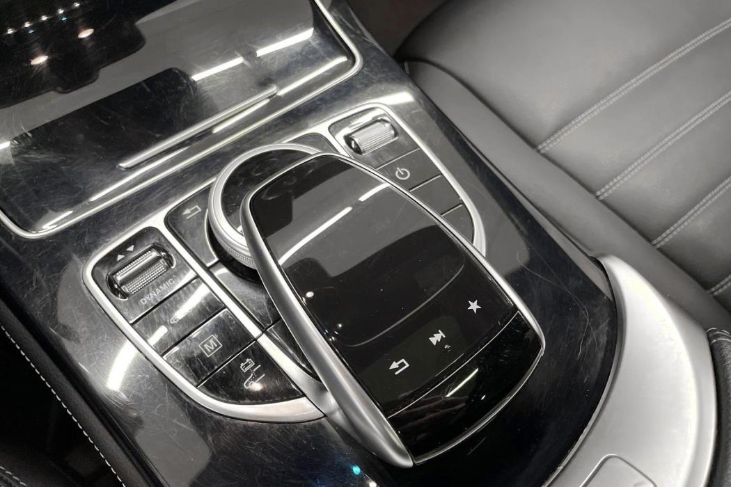 MERCEDES-BENZ GLC 2019