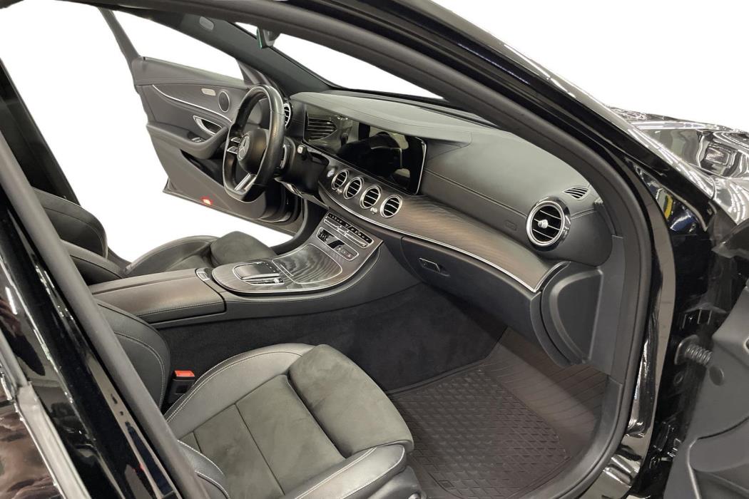 MERCEDES-BENZ E 2021