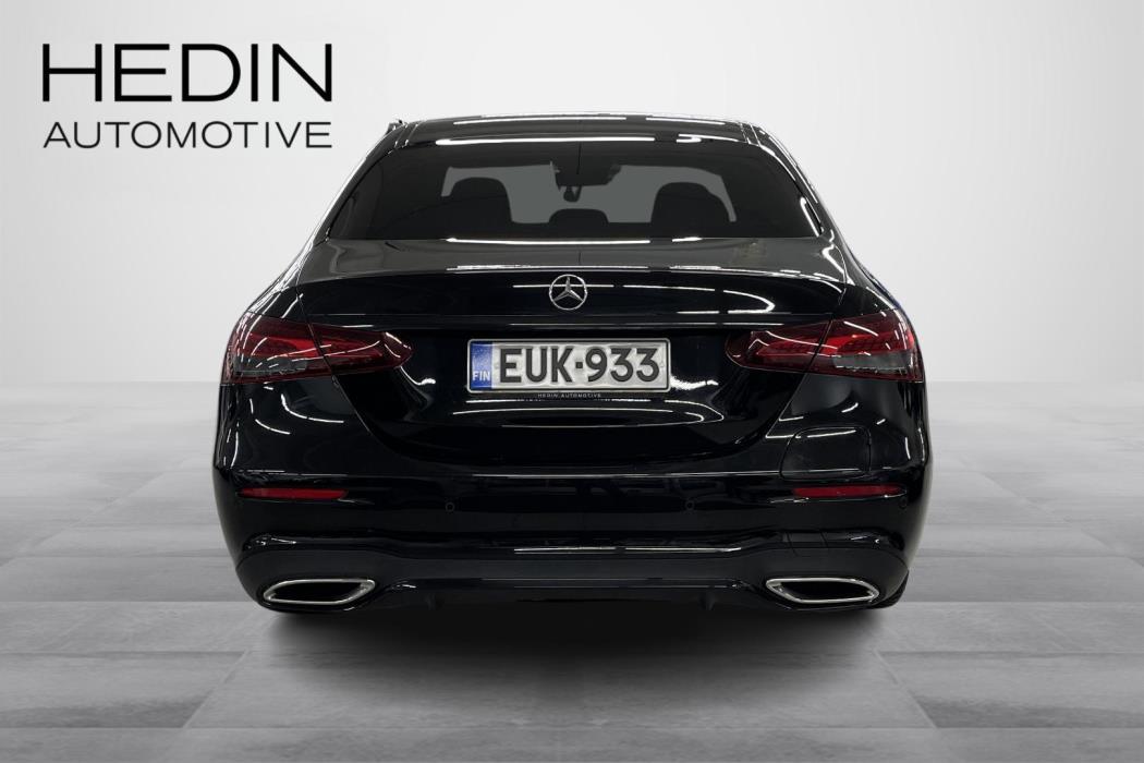MERCEDES-BENZ E 2021