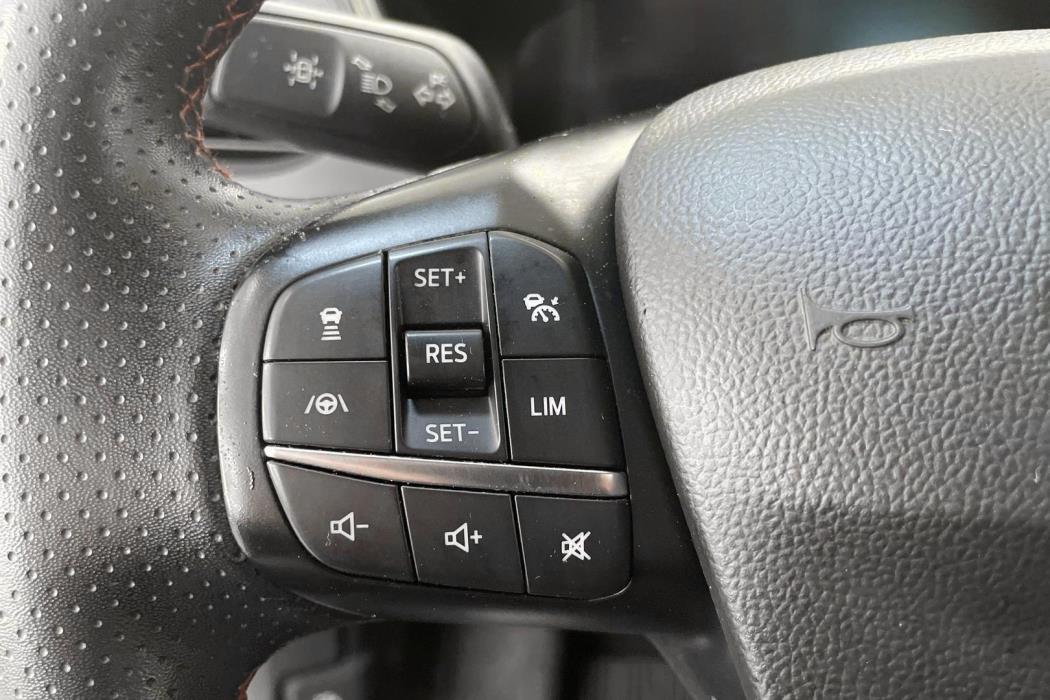 FORD Kuga 2022