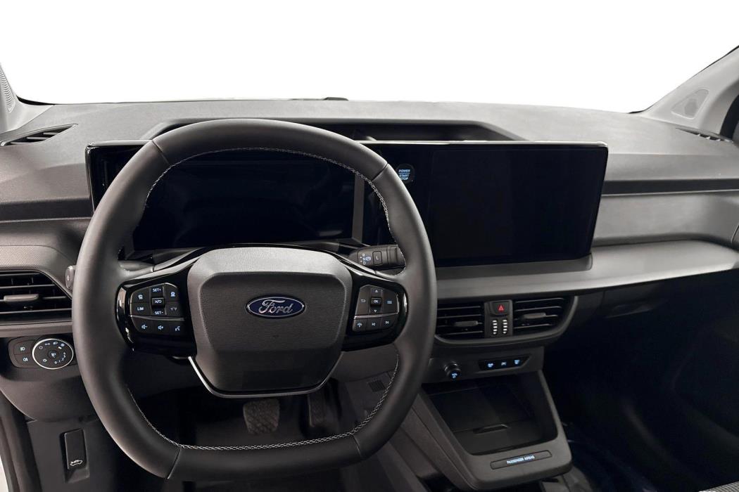 Ford Transit Courier 2025