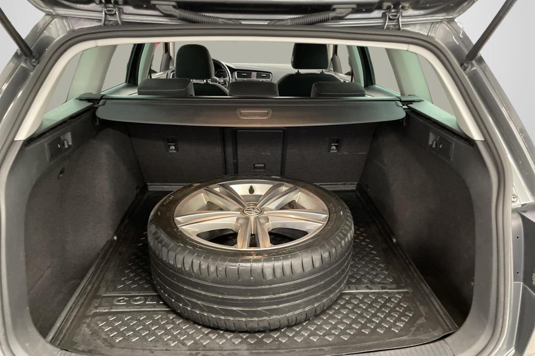 VOLKSWAGEN GOLF 2018
