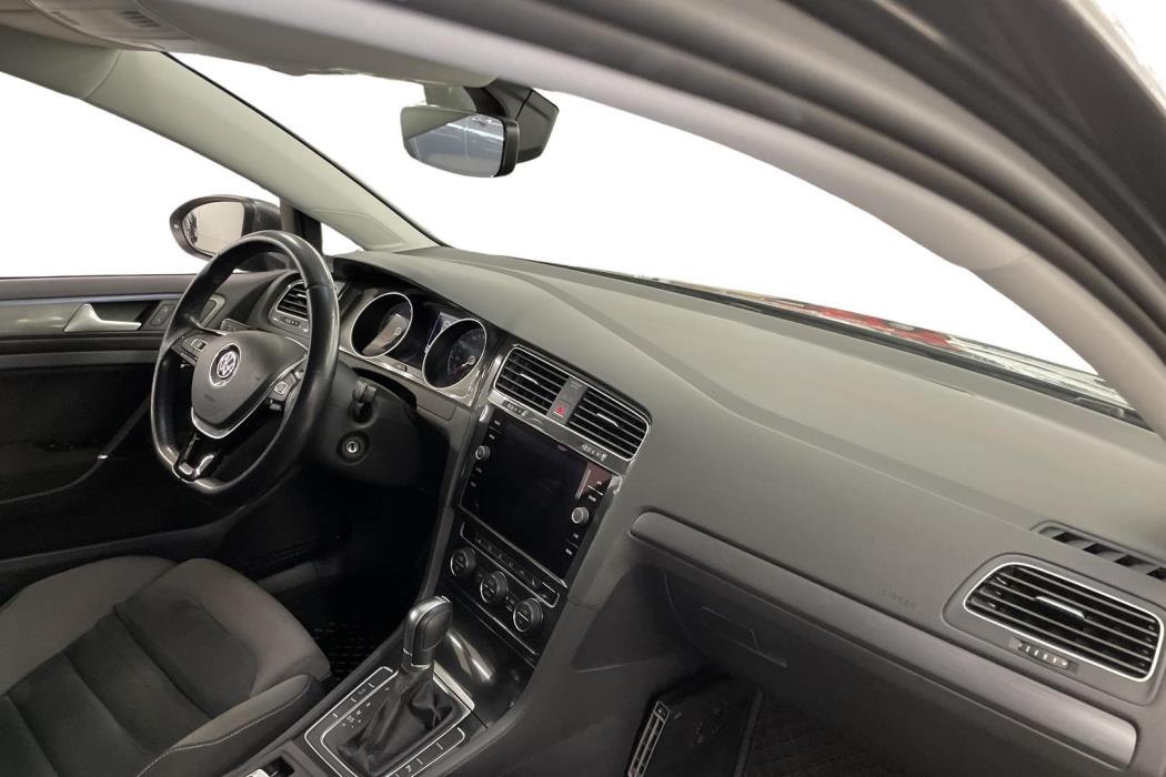 VOLKSWAGEN GOLF 2018