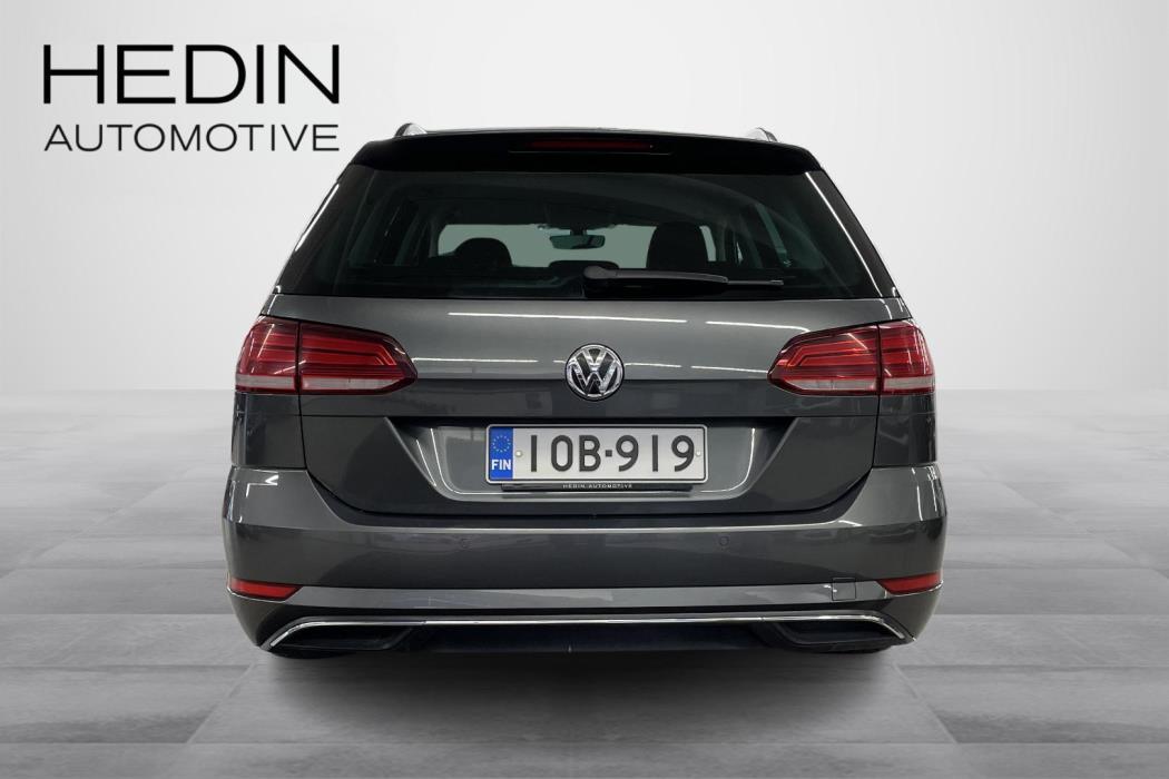 VOLKSWAGEN GOLF 2018