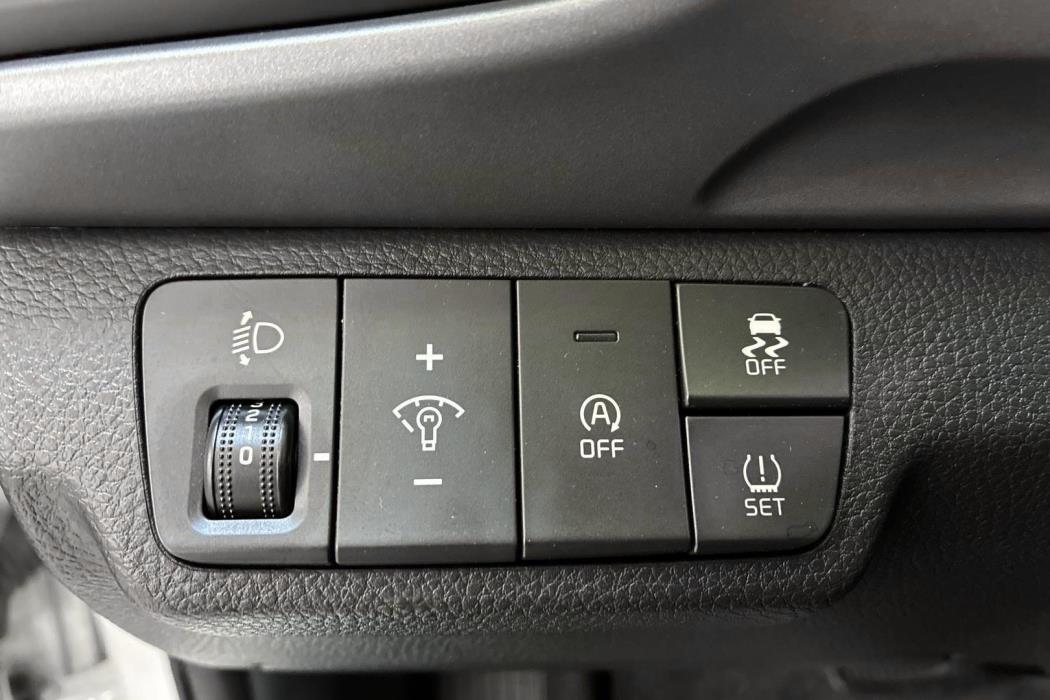KIA STONIC 2024