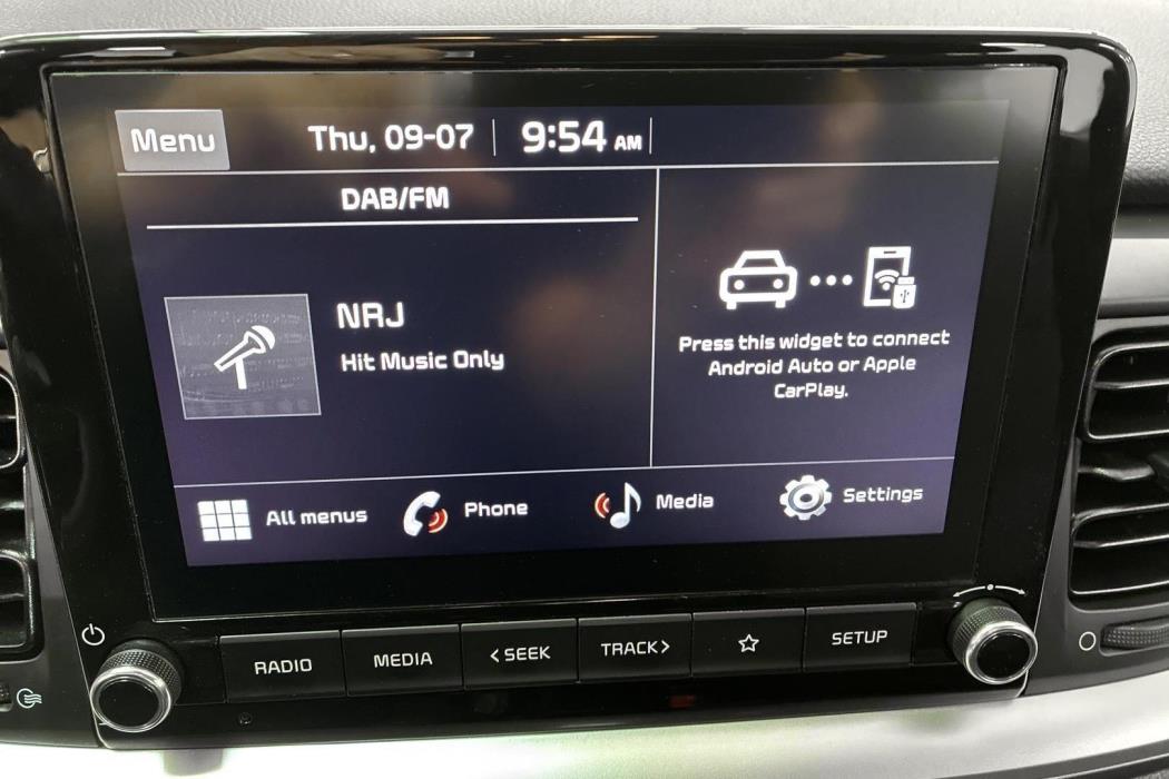 KIA STONIC 2024