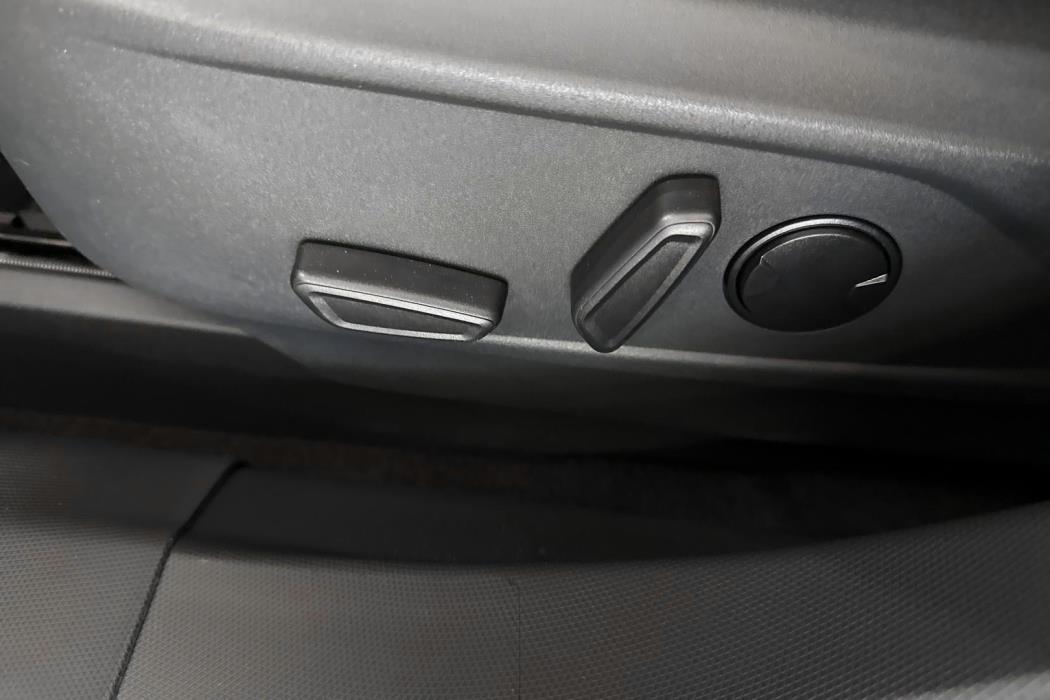 Ford Mustang Mach-E 2025