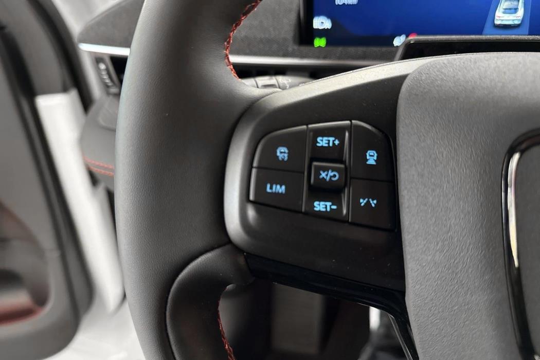 Ford Mustang Mach-E 2025