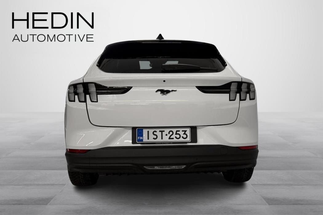 Ford Mustang Mach-E 2025