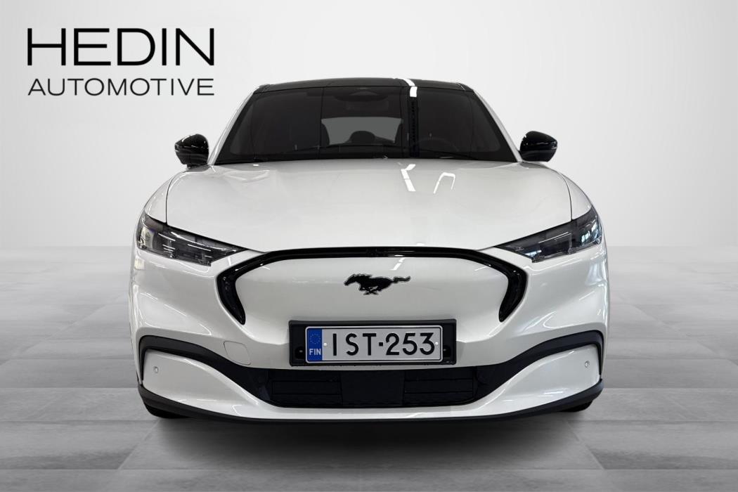 Ford Mustang Mach-E 2025