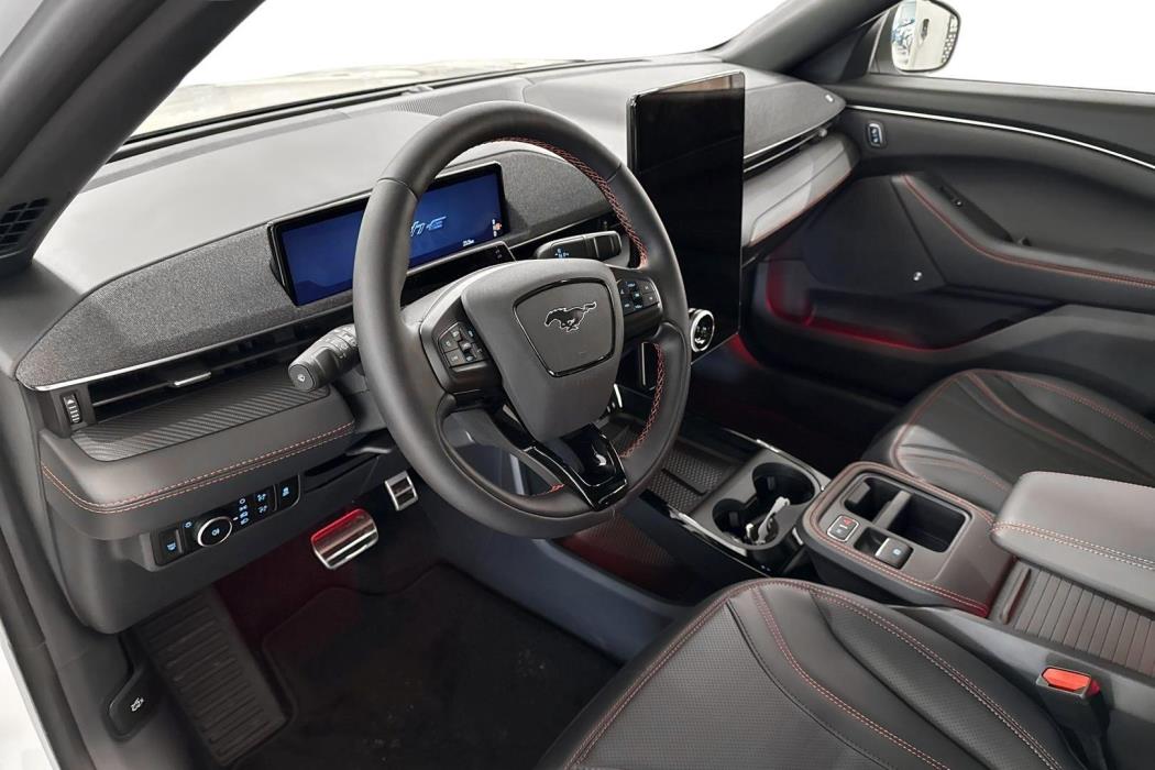 Ford Mustang Mach-E 2025