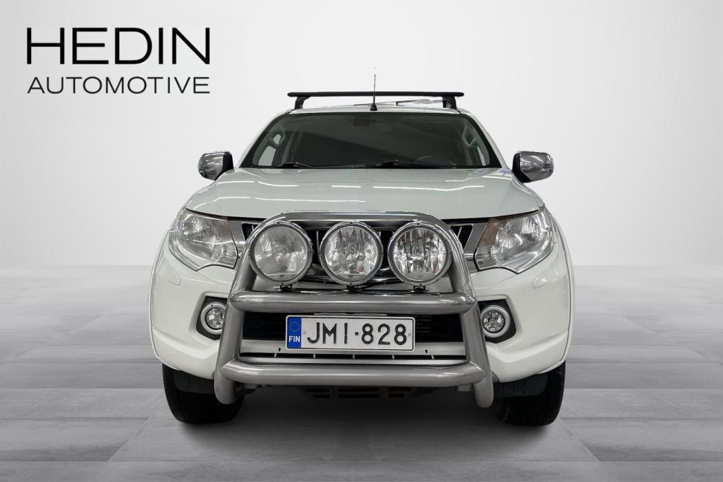 MITSUBISHI L200 2016