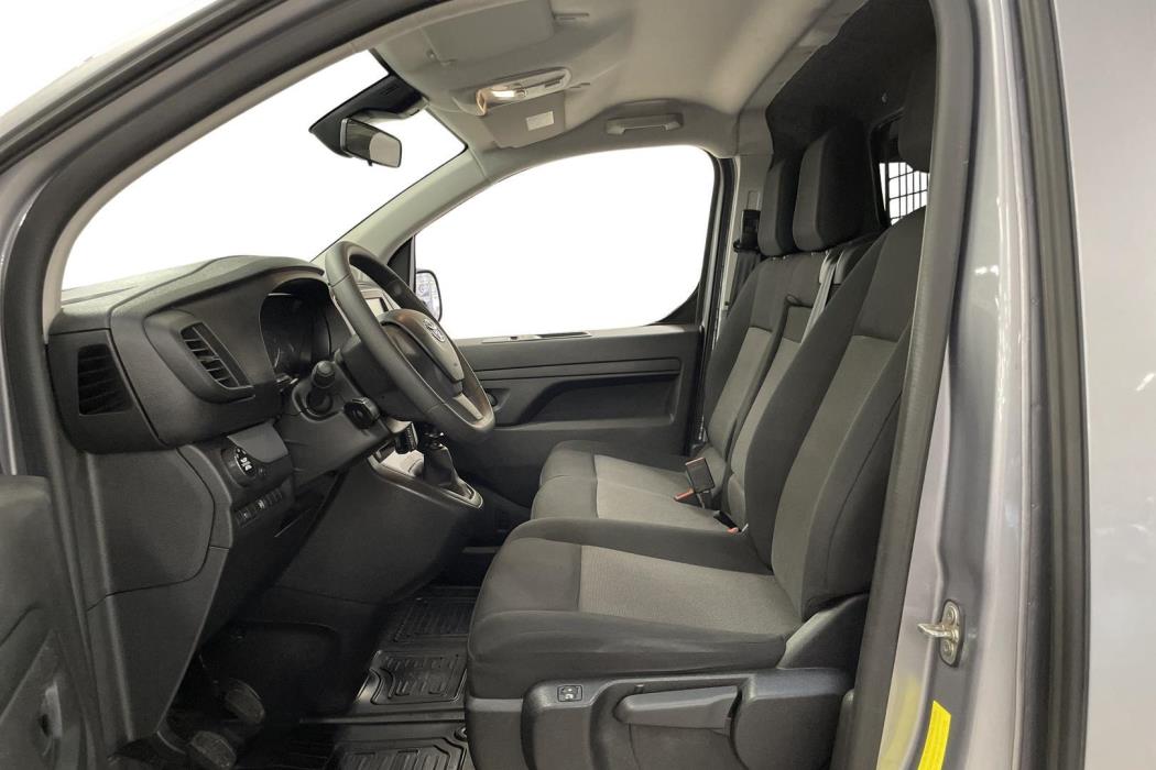 TOYOTA PROACE 2023