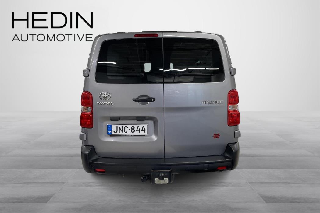 TOYOTA PROACE 2023