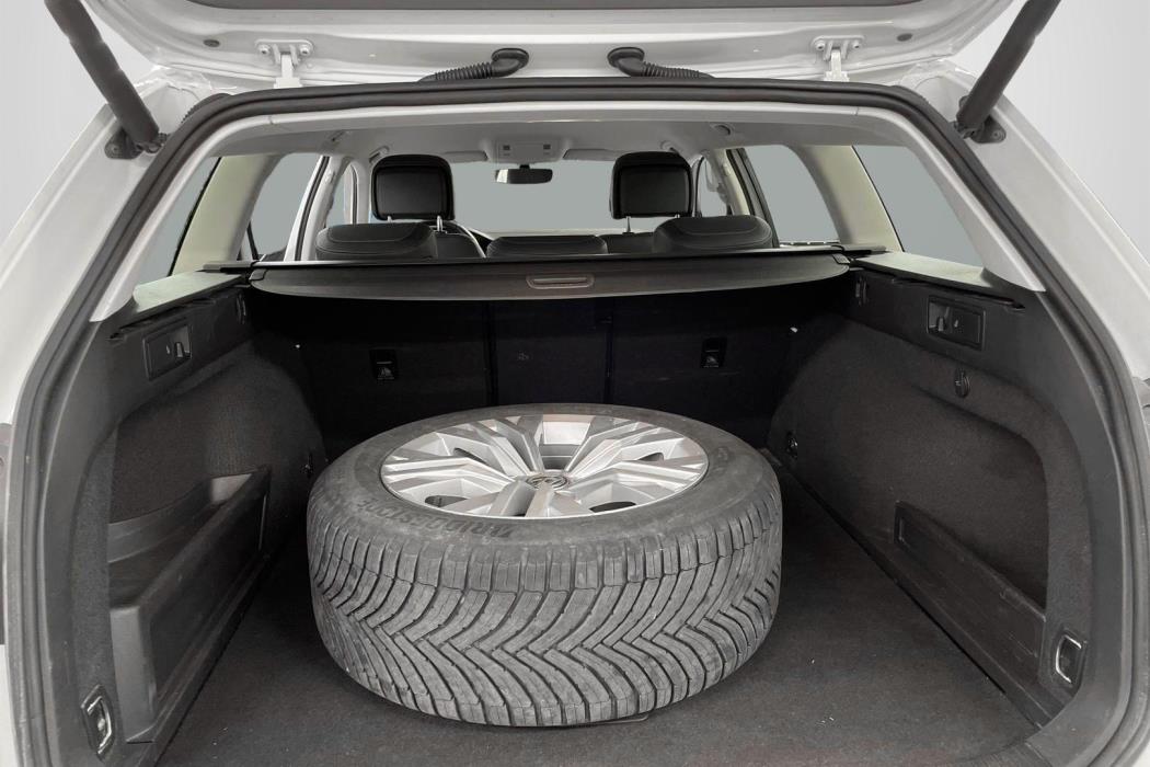 VOLKSWAGEN PASSAT 2019