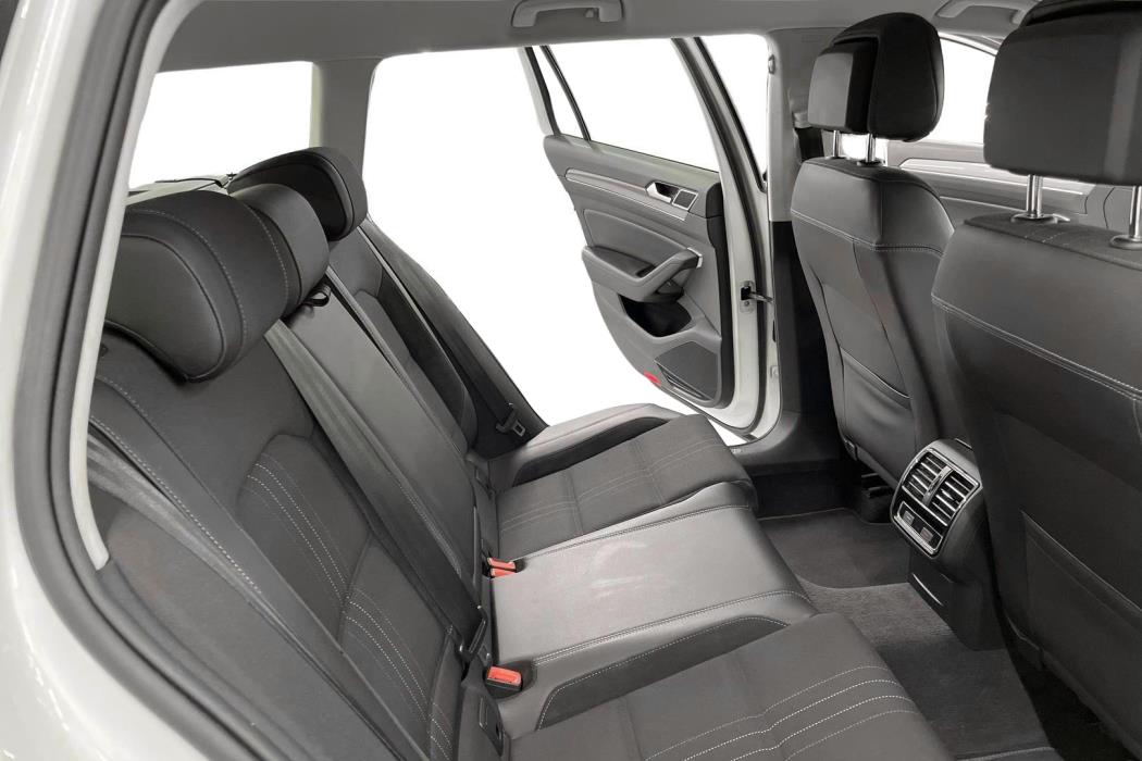 VOLKSWAGEN PASSAT 2019