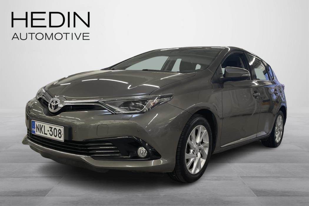 TOYOTA AURIS 2016