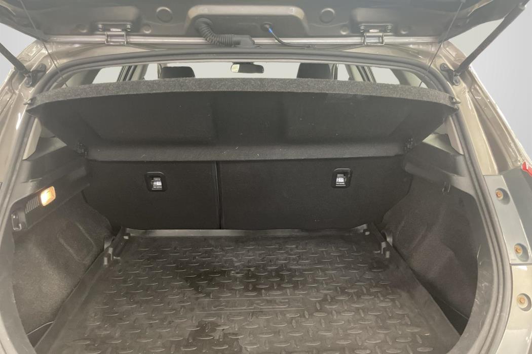 TOYOTA AURIS 2016
