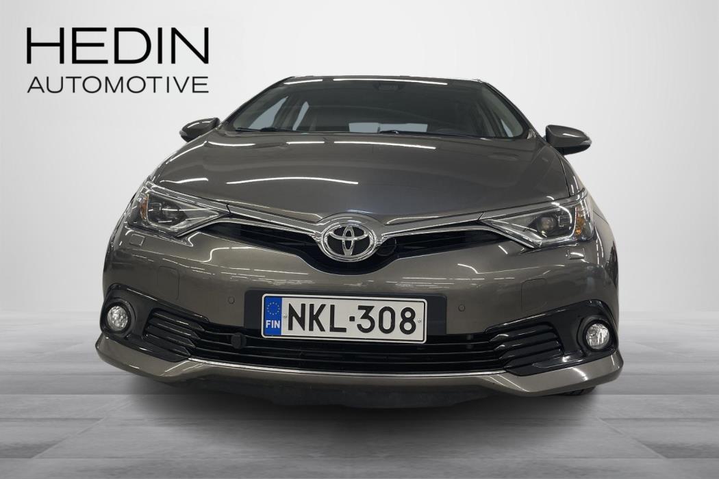 TOYOTA AURIS 2016