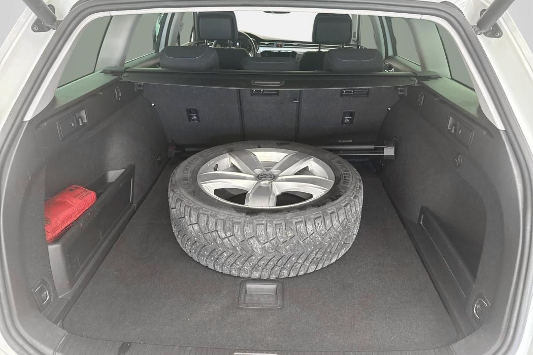 VOLKSWAGEN PASSAT 2019