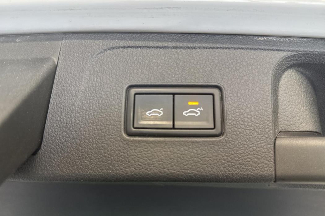 VOLKSWAGEN PASSAT 2019
