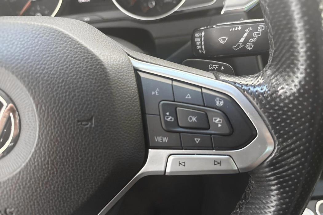 VOLKSWAGEN PASSAT 2019