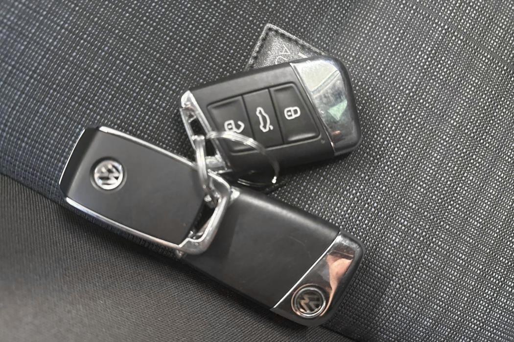 VOLKSWAGEN PASSAT 2019