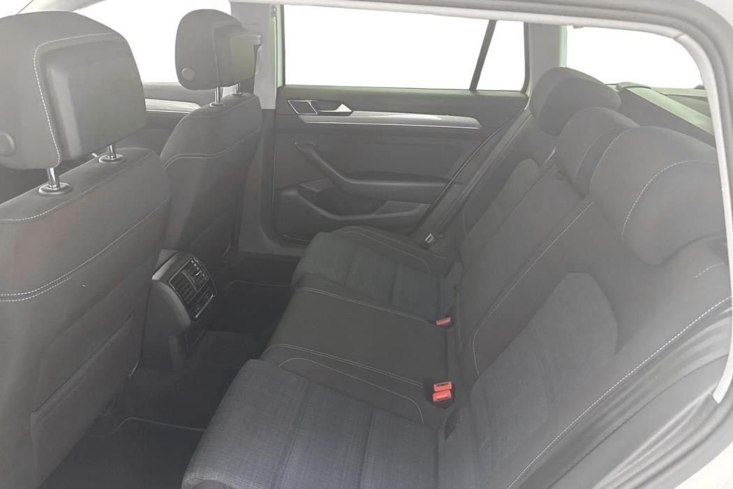 VOLKSWAGEN PASSAT 2019