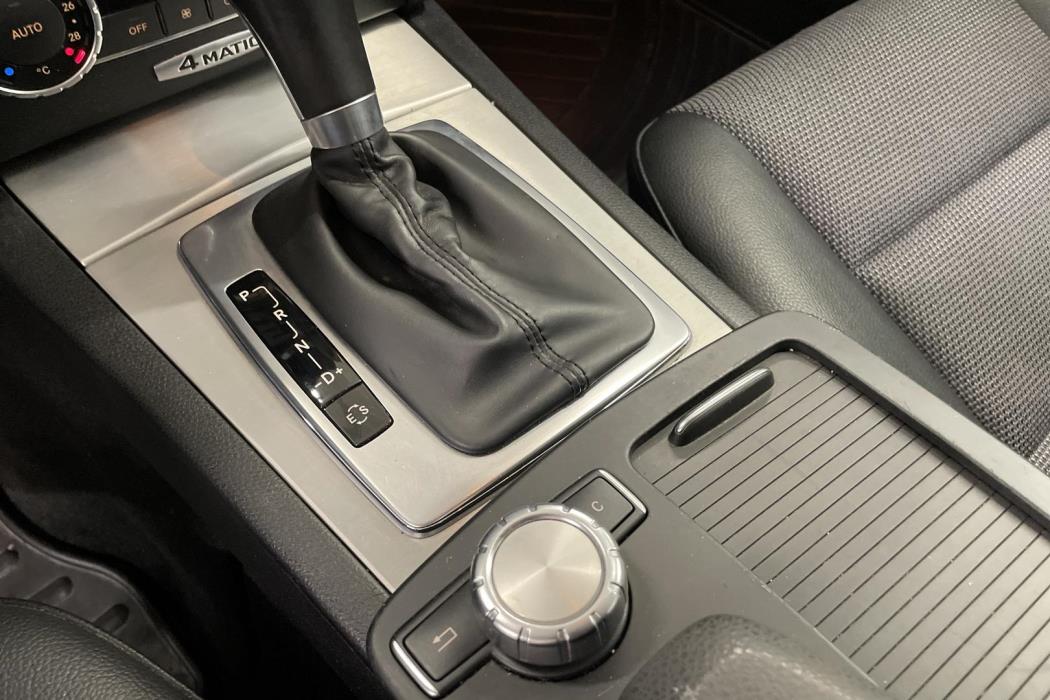 MERCEDES-BENZ C 2014