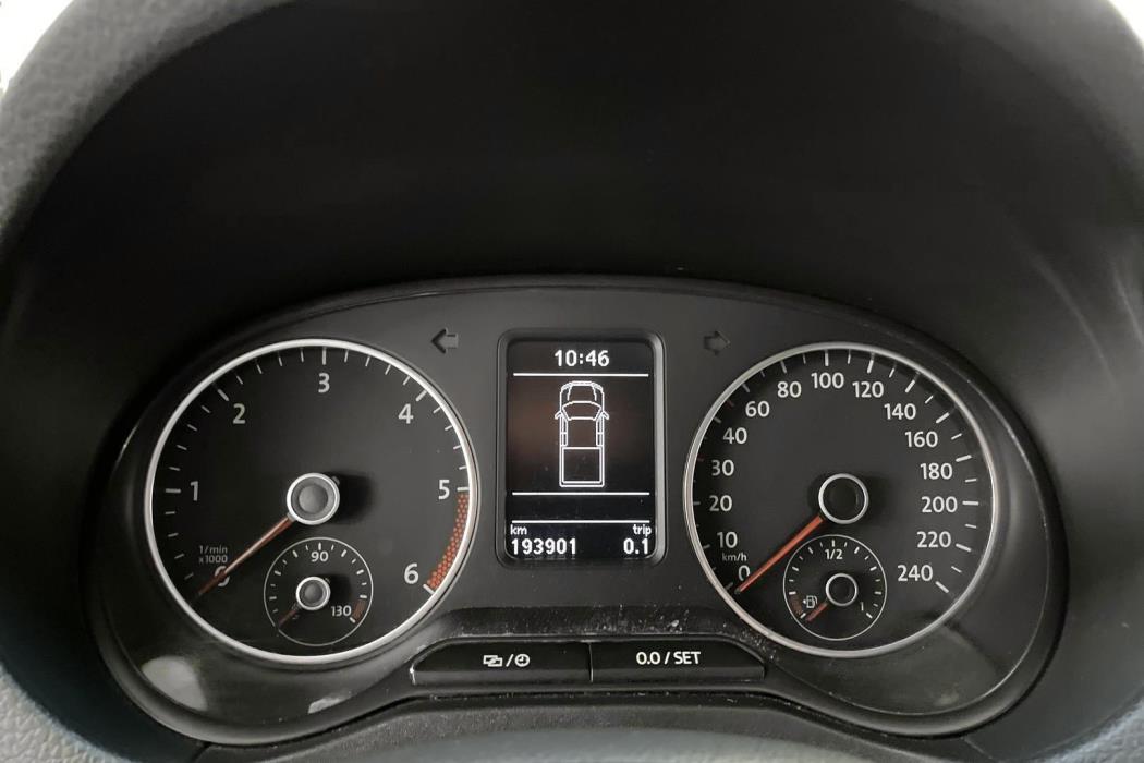 VOLKSWAGEN Amarok 2014