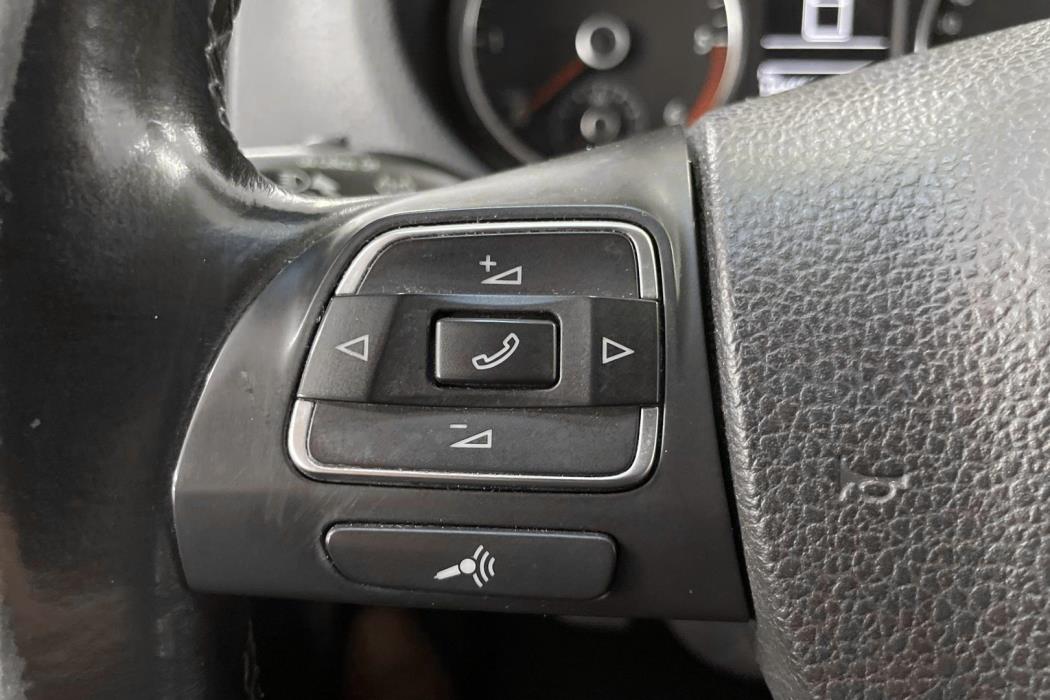 VOLKSWAGEN Amarok 2014