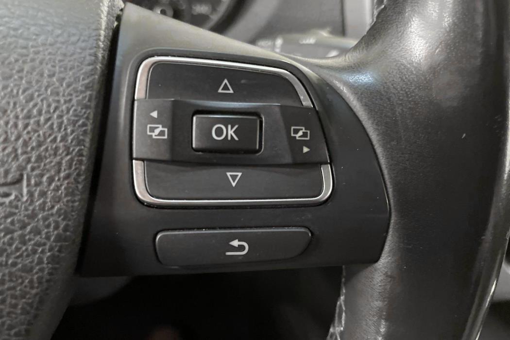 VOLKSWAGEN Amarok 2014