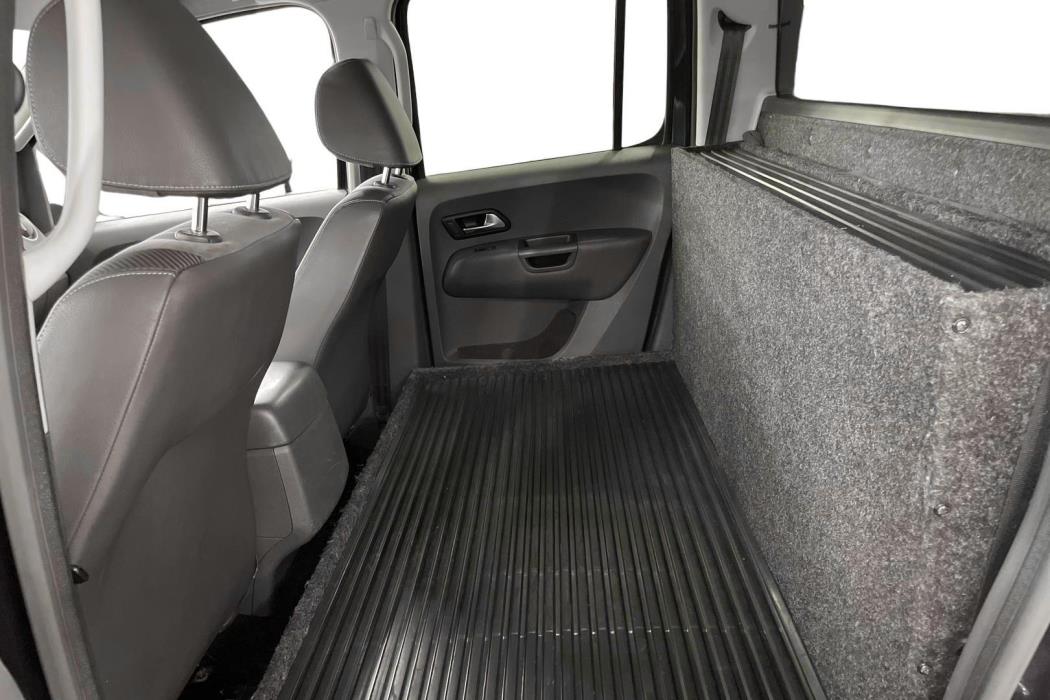 VOLKSWAGEN Amarok 2014