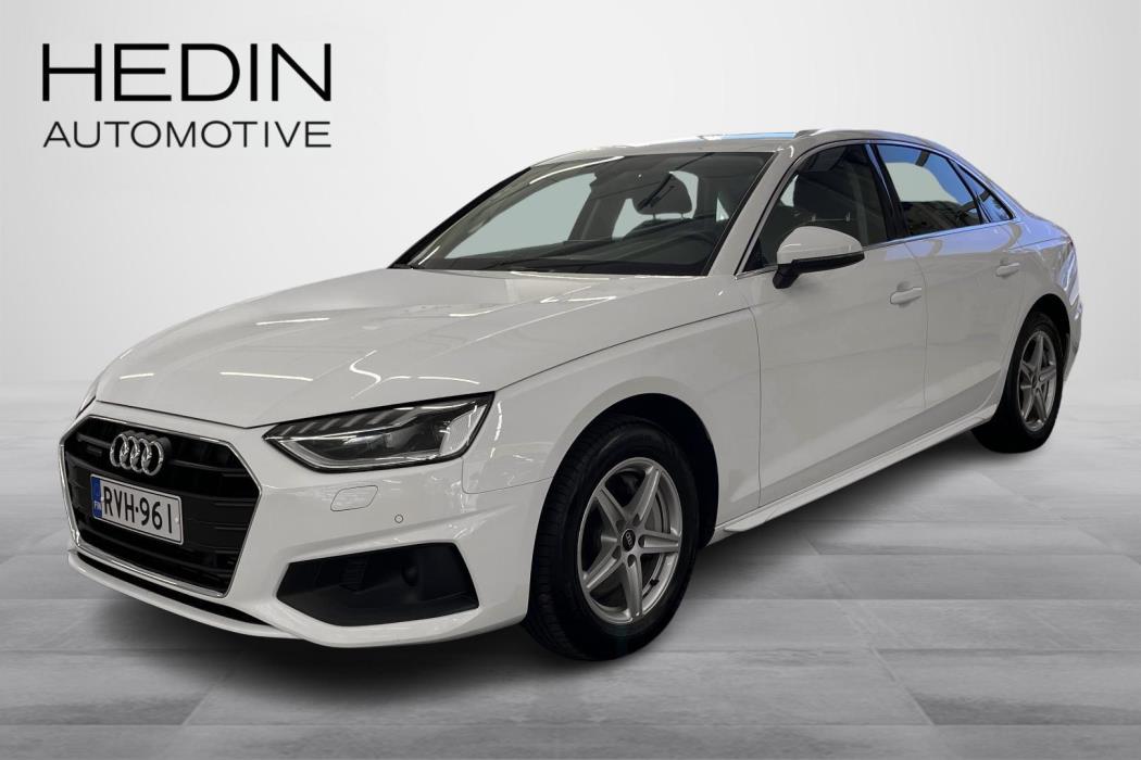 AUDI A4 2023