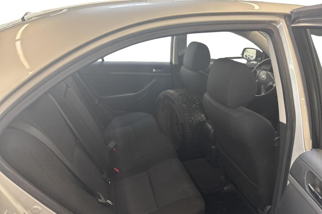 TOYOTA AVENSIS 2008