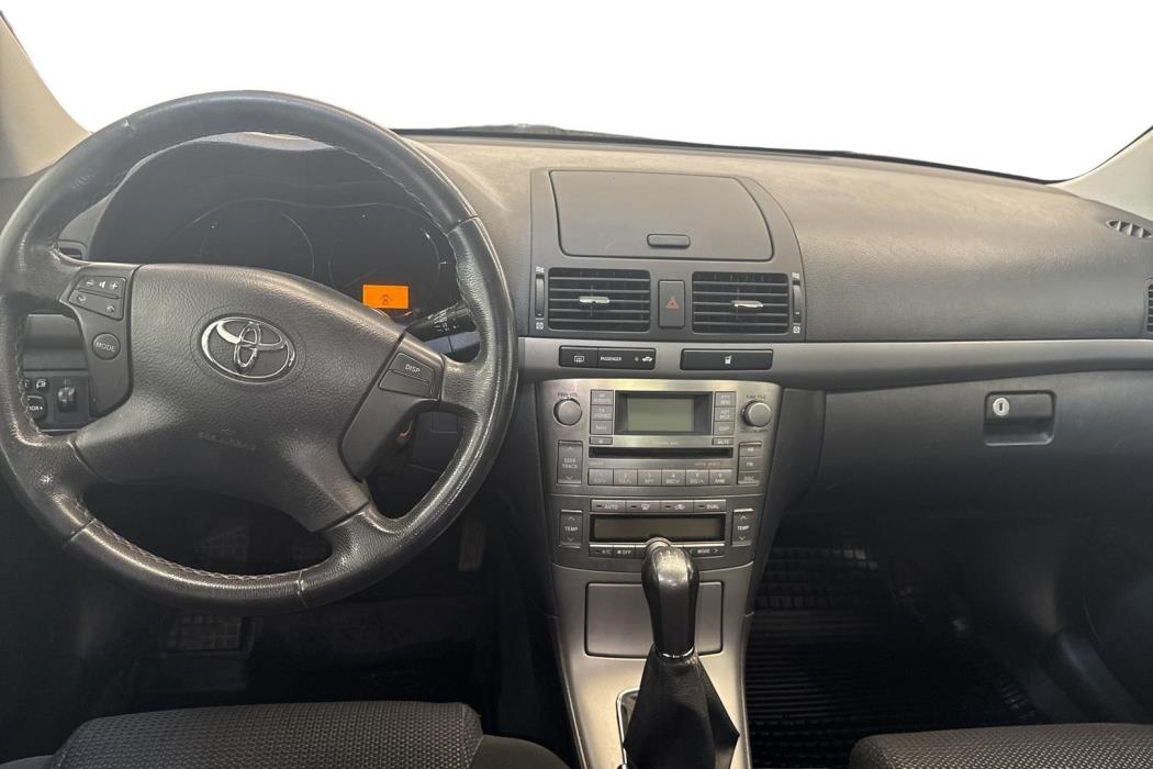 TOYOTA AVENSIS 2008