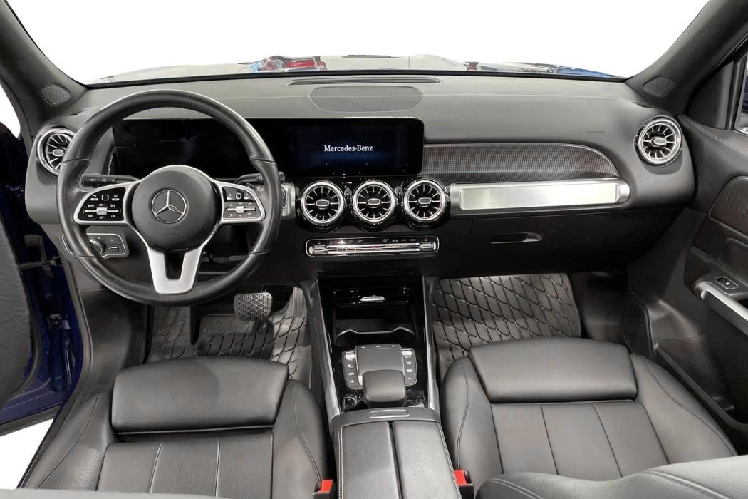 MERCEDES-BENZ GLB 2021