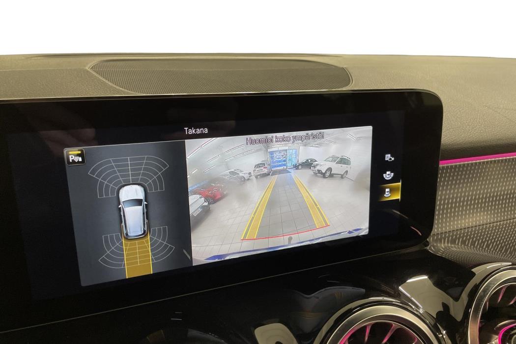 MERCEDES-BENZ GLB 2021