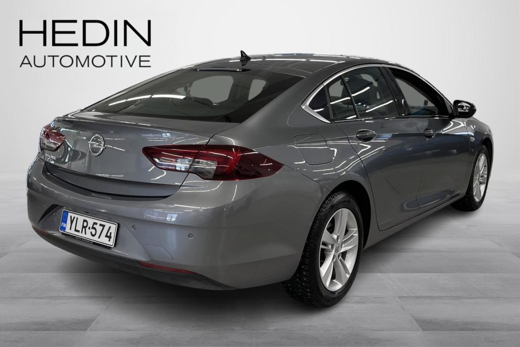 OPEL INSIGNIA 2020