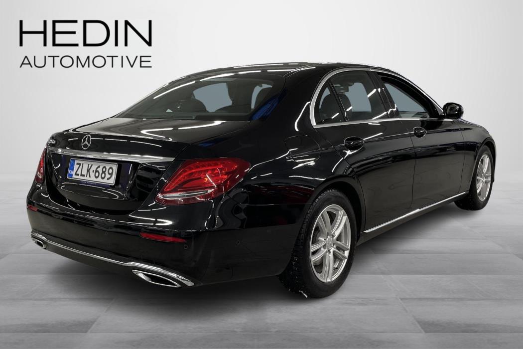 MERCEDES-BENZ E 2017