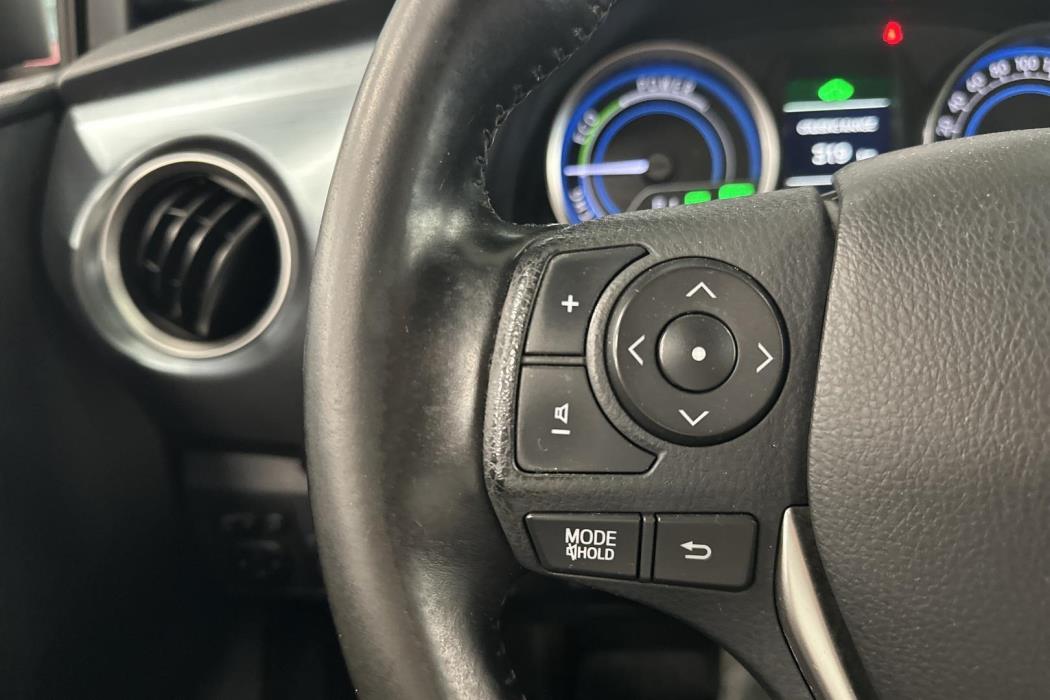 Toyota Auris 2013