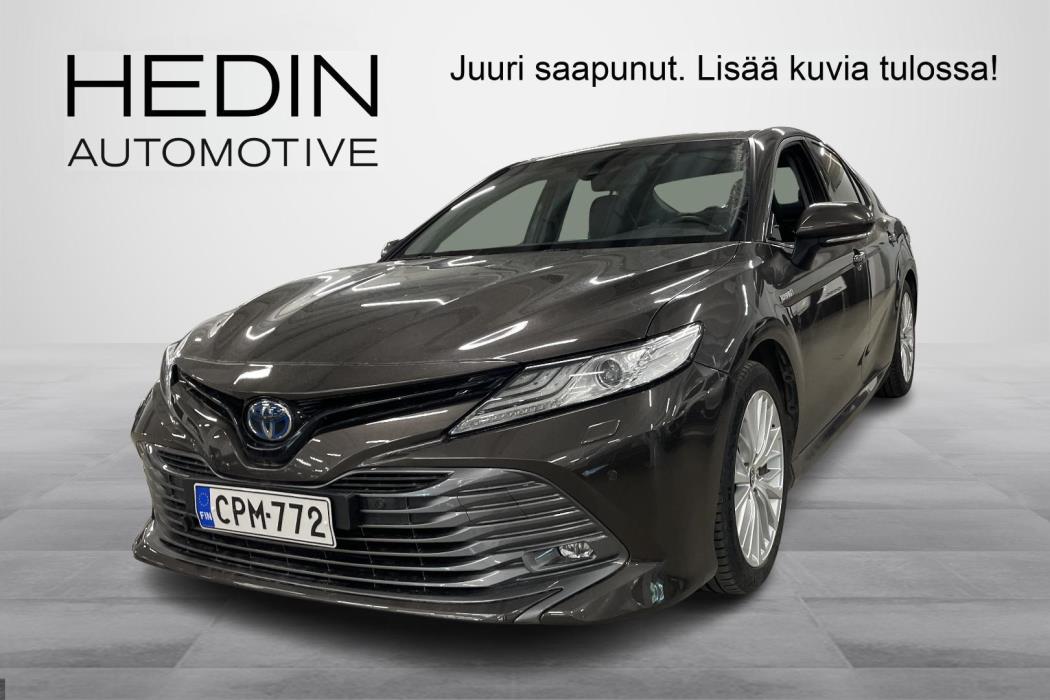 Toyota Camry 2021