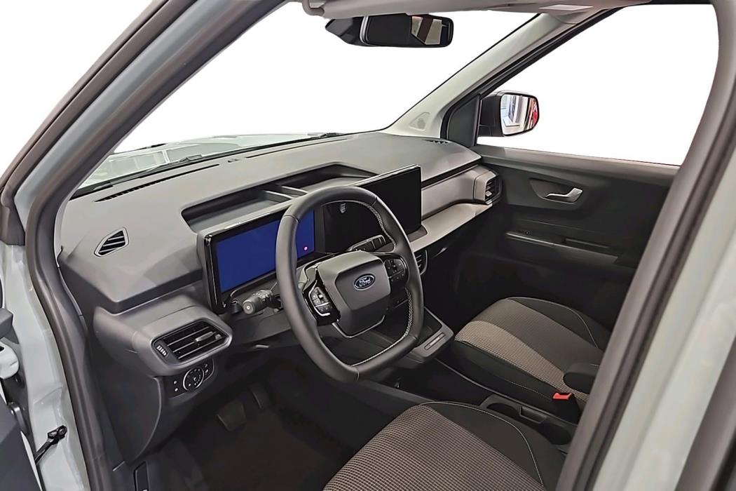 Ford Tourneo Courier 2025