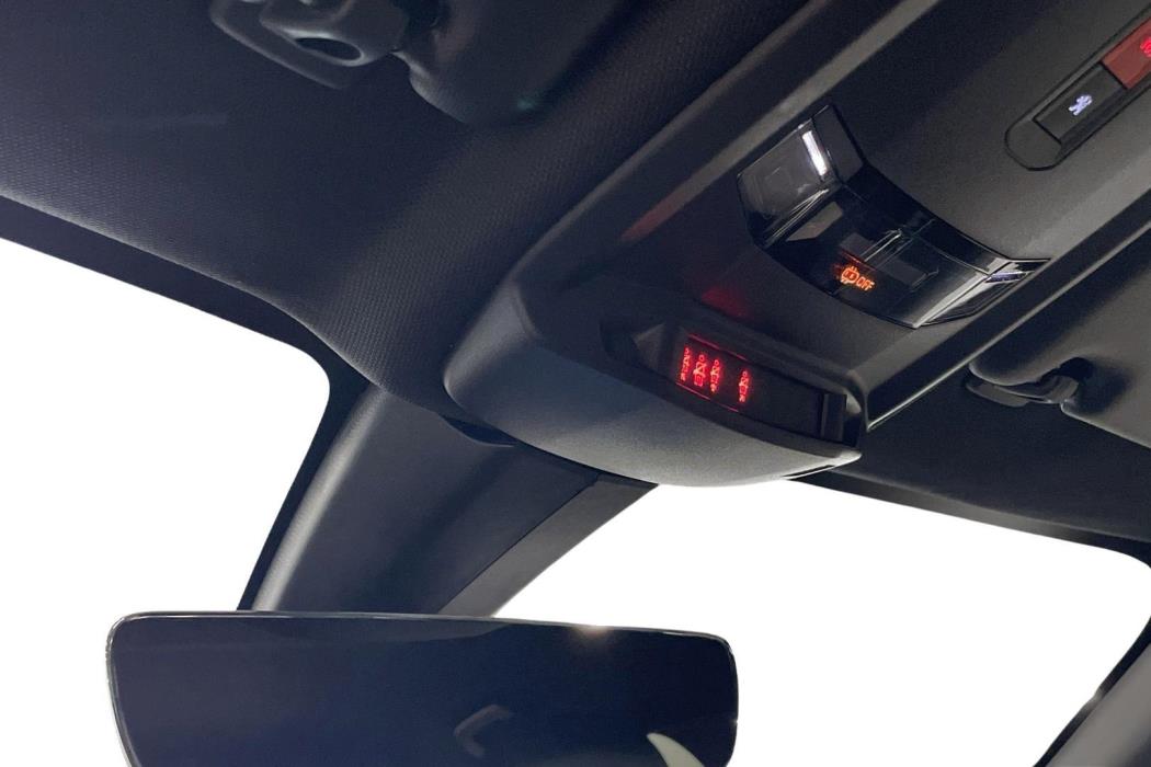 Peugeot e-208 2020