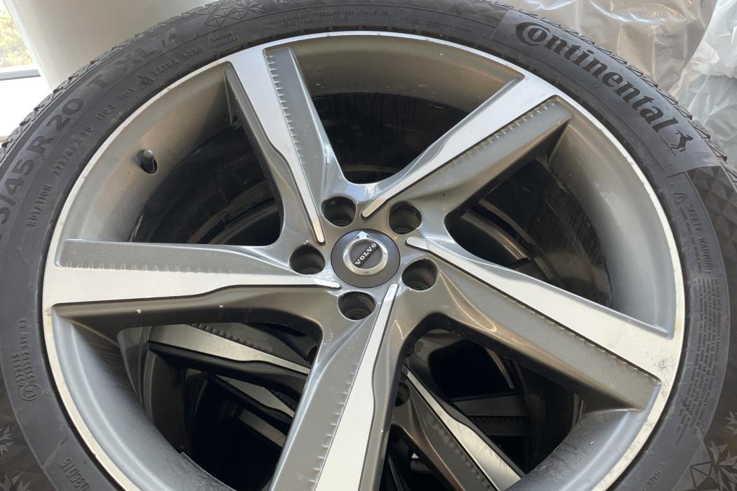 Volvo XC90 2019