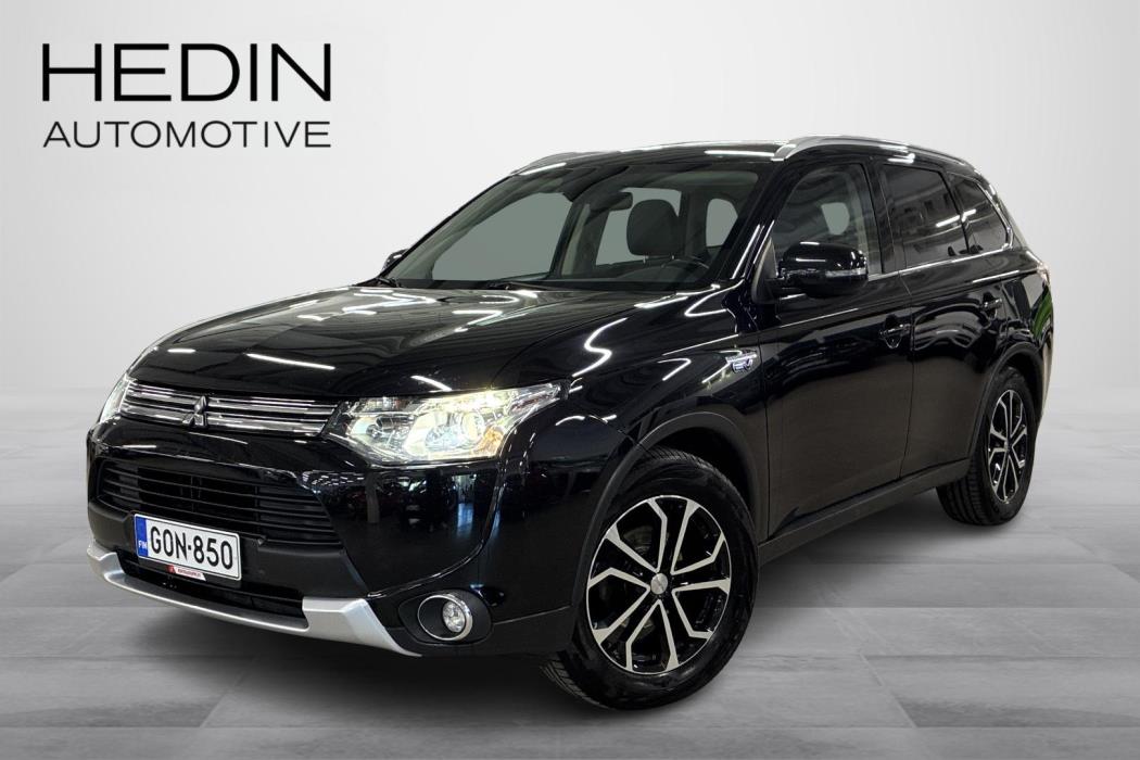 MITSUBISHI Outlander PHEV 2015