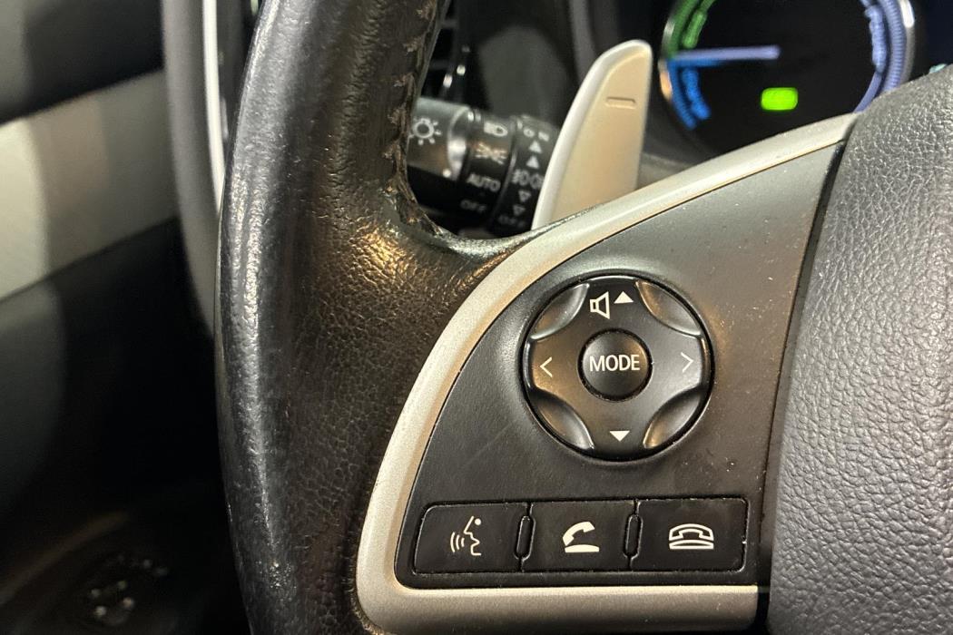 MITSUBISHI Outlander PHEV 2015