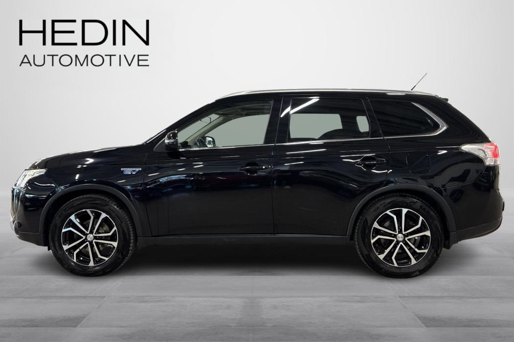 MITSUBISHI Outlander PHEV 2015