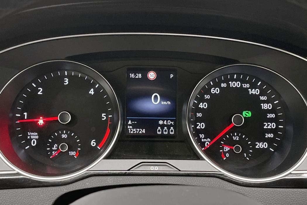 Volkswagen Passat 2022